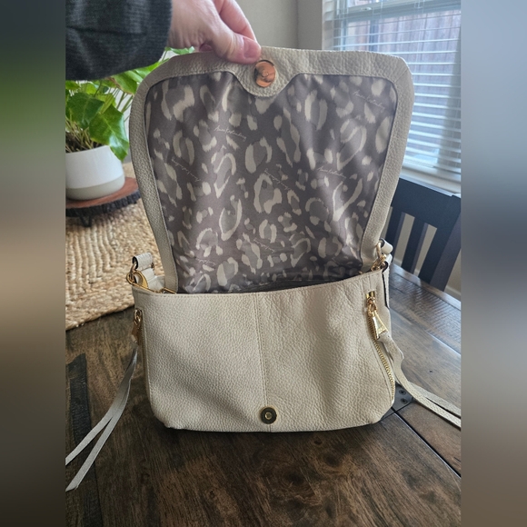 Aimee Kestenberg Cofu Convertible Shoulder Bag.  LIKE NEW! - Picture 6 of 13